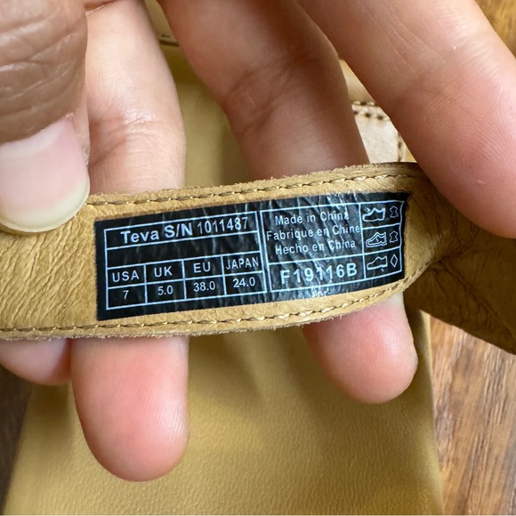 NIB Teva Women's Arrabelle Universal Wedge Sandal Tan Size 7 - Picture 16 of 16